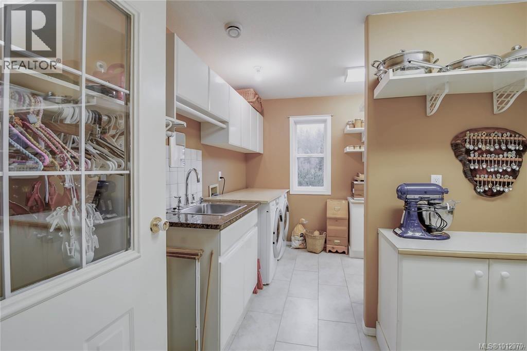 6801 Salford Rd, Port Alberni