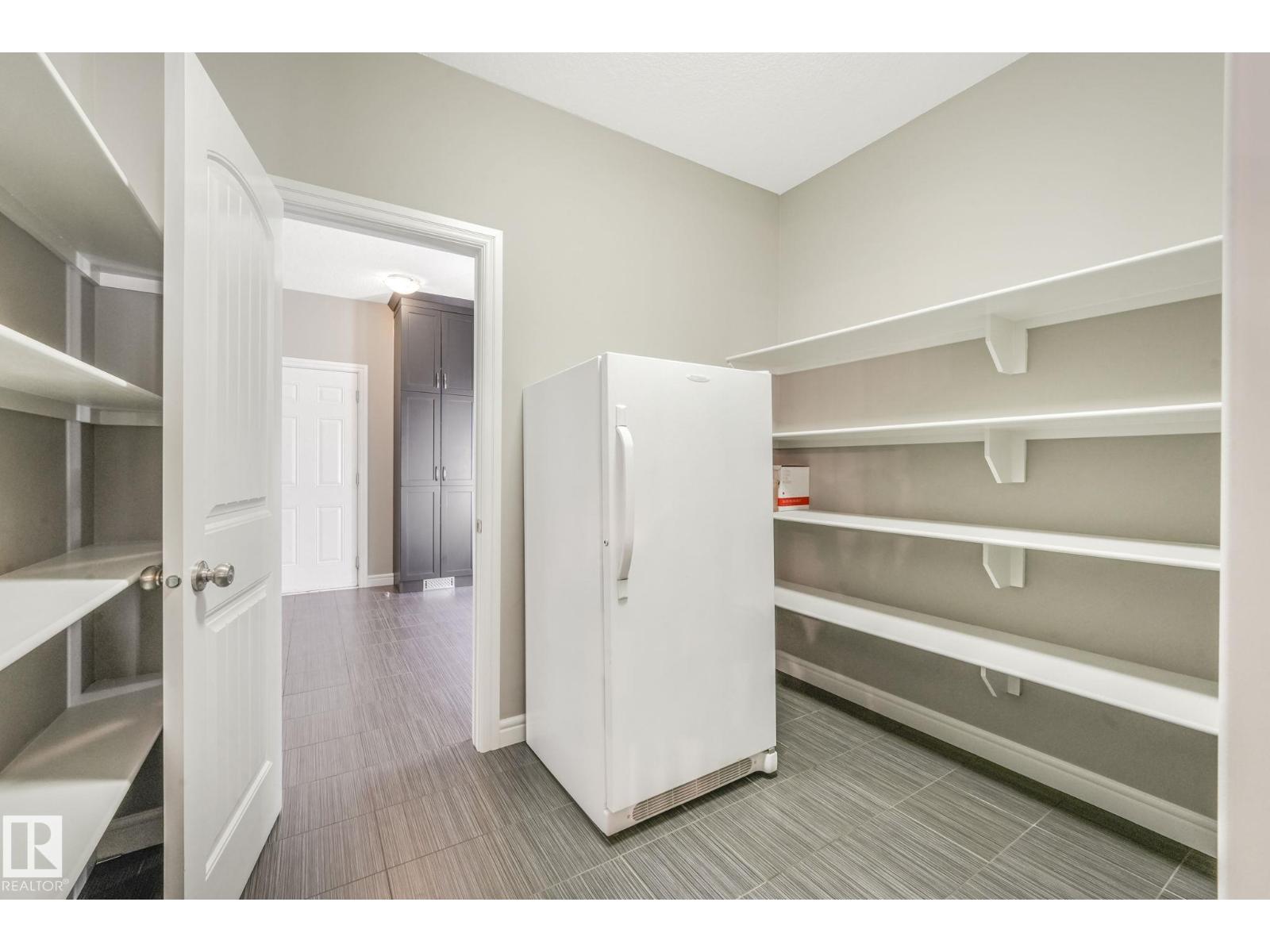 1232 CHAHLEY LANDING LD NW, Edmonton