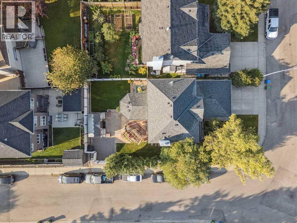 Single Family House for Sale in  Sandringham Close NW Sandstone Valley Calgary 