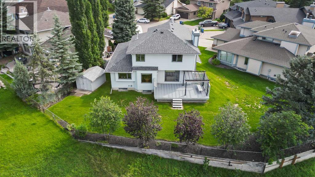 Single Family House for Sale in  Douglasbank Court SE Douglasdale/Glen Calgary 