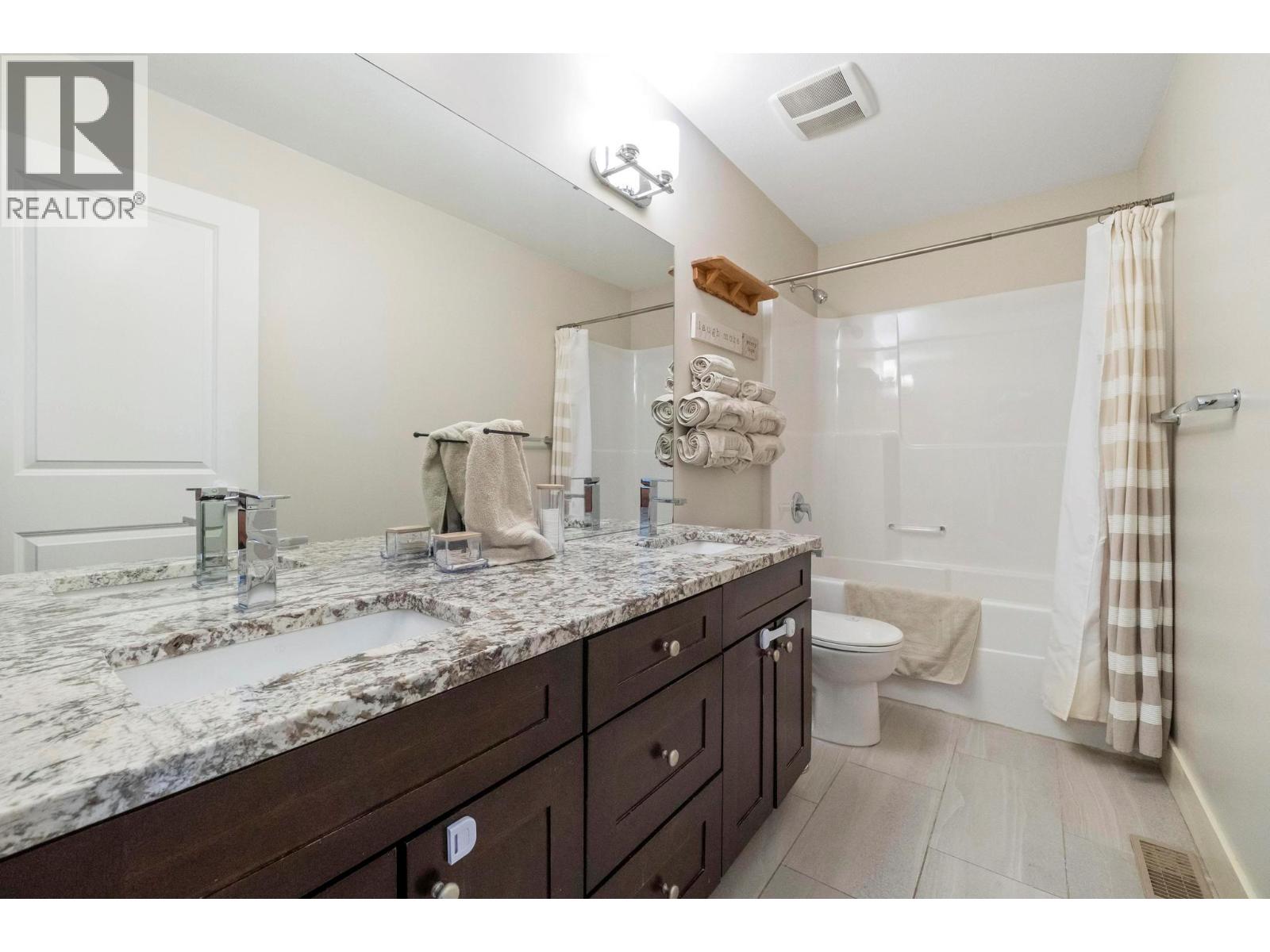  1174 Bergamot Avenue, Kelowna