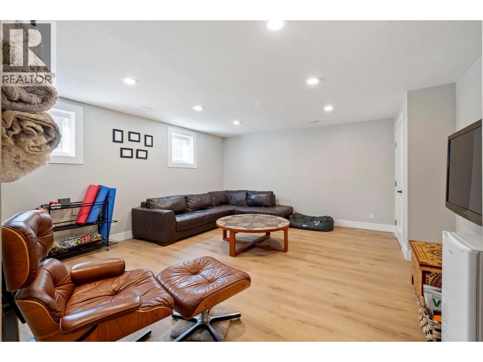  1174 Bergamot Avenue, Kelowna