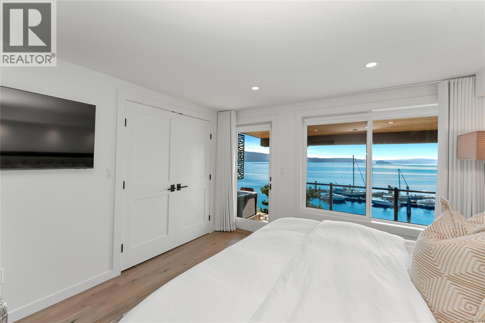 4 1723 Sandy Beach Road, Mill Bay