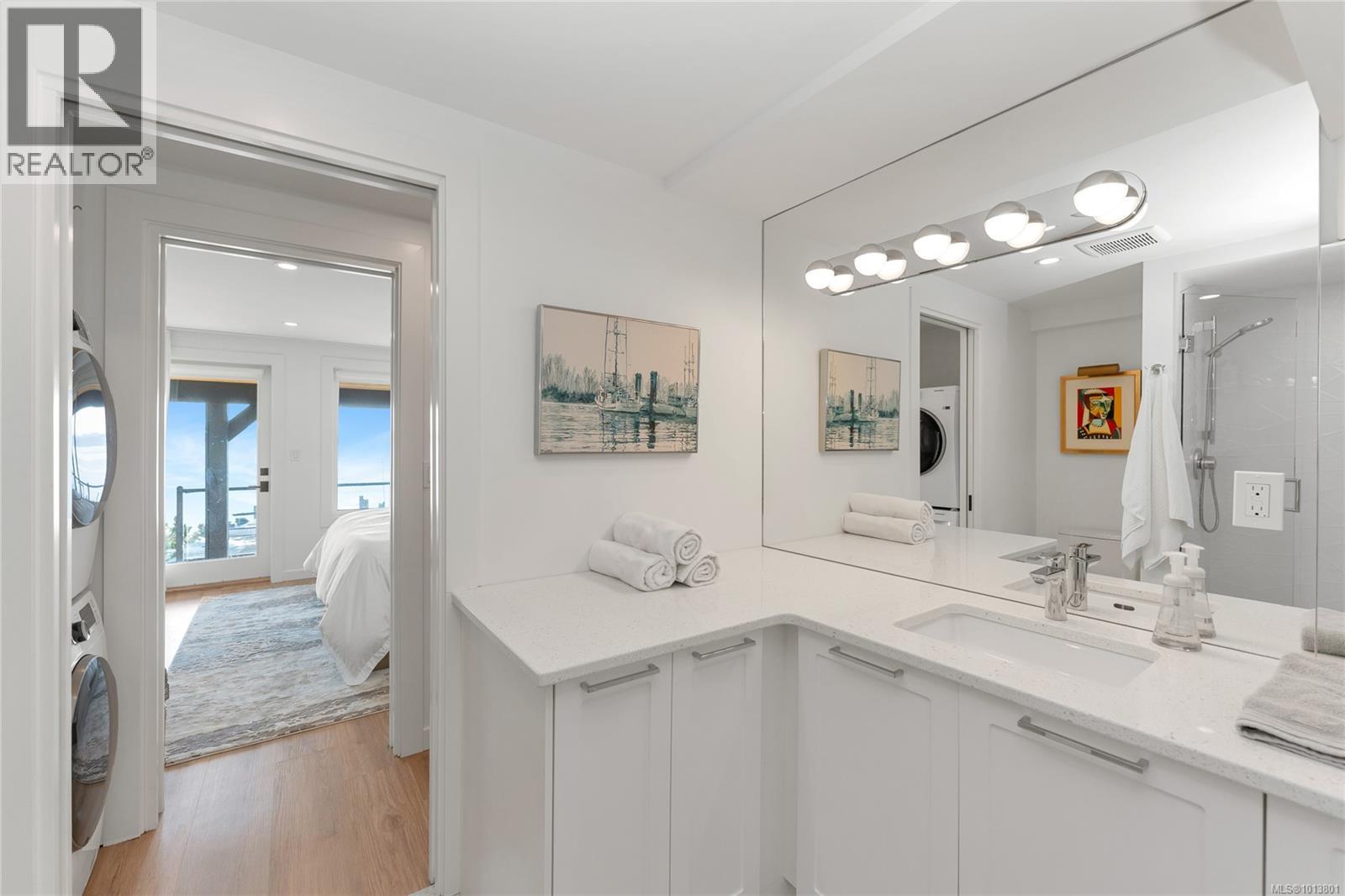 4 1723 Sandy Beach Road, Mill Bay