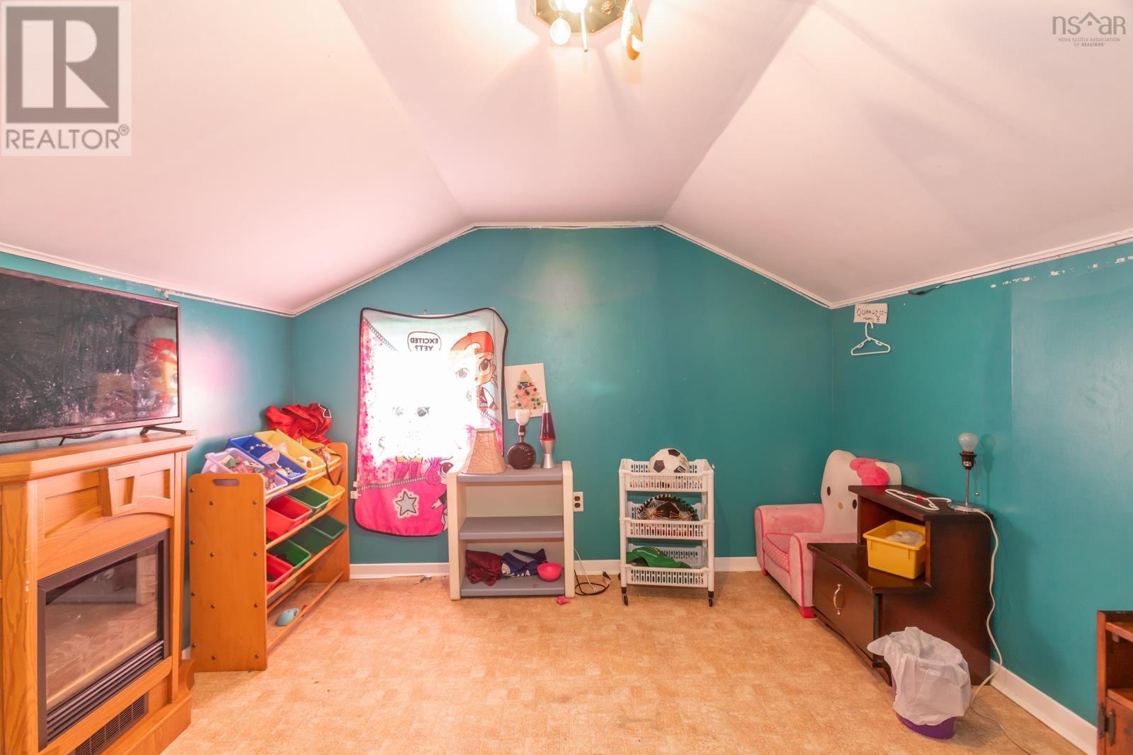 Property 40 of 50 of 30 Common Cross Road