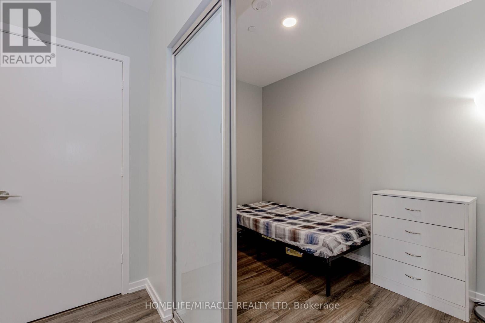 #501 7890 JANE STREET - 20