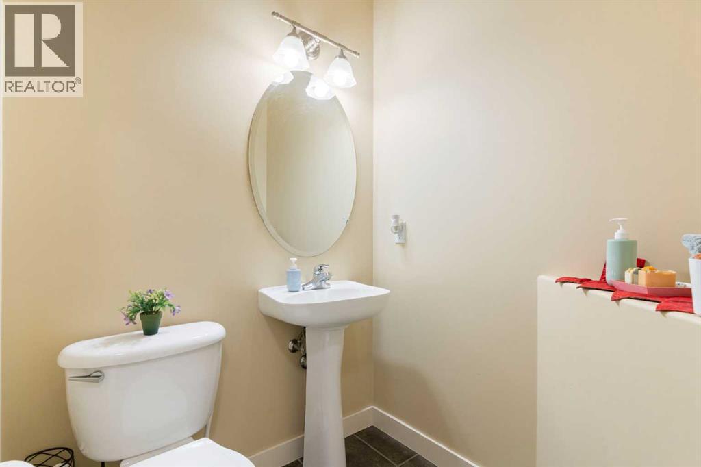 Single Family House for Sale in  Tuscany Glen Way NW Tuscany Calgary 