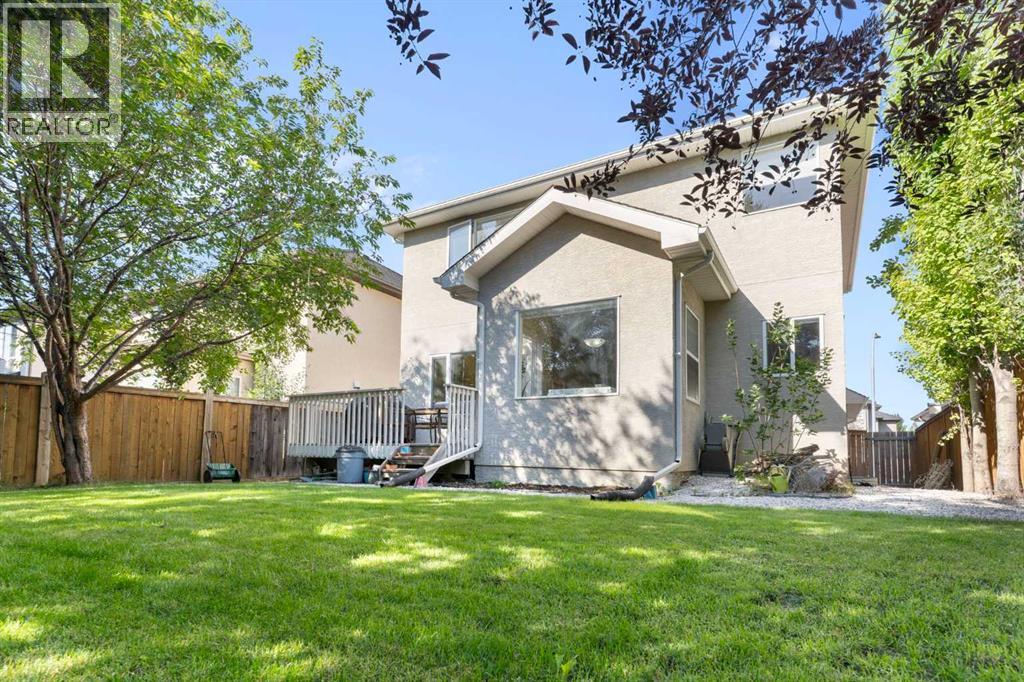 Single Family House for Sale in  Tuscany Glen Way NW Tuscany Calgary 