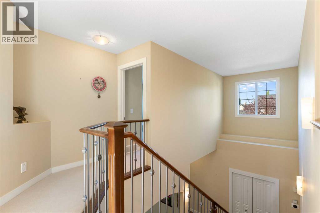 Single Family House for Sale in  Tuscany Glen Way NW Tuscany Calgary 