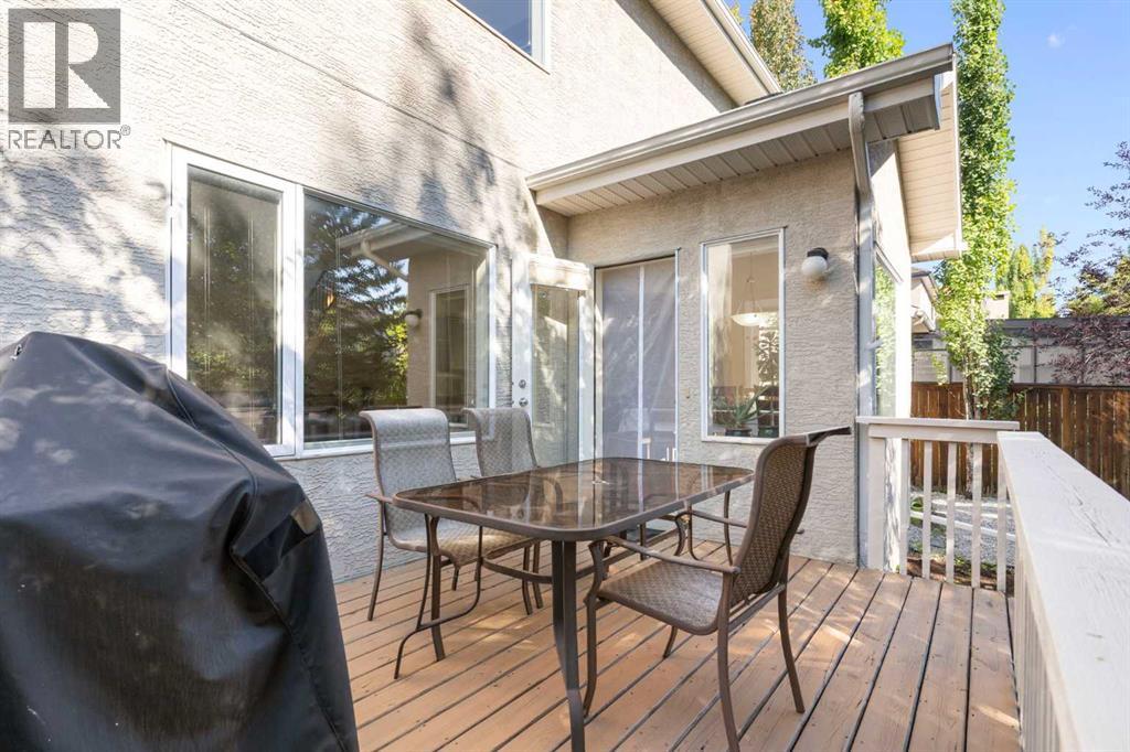 Single Family House for Sale in  Tuscany Glen Way NW Tuscany Calgary 