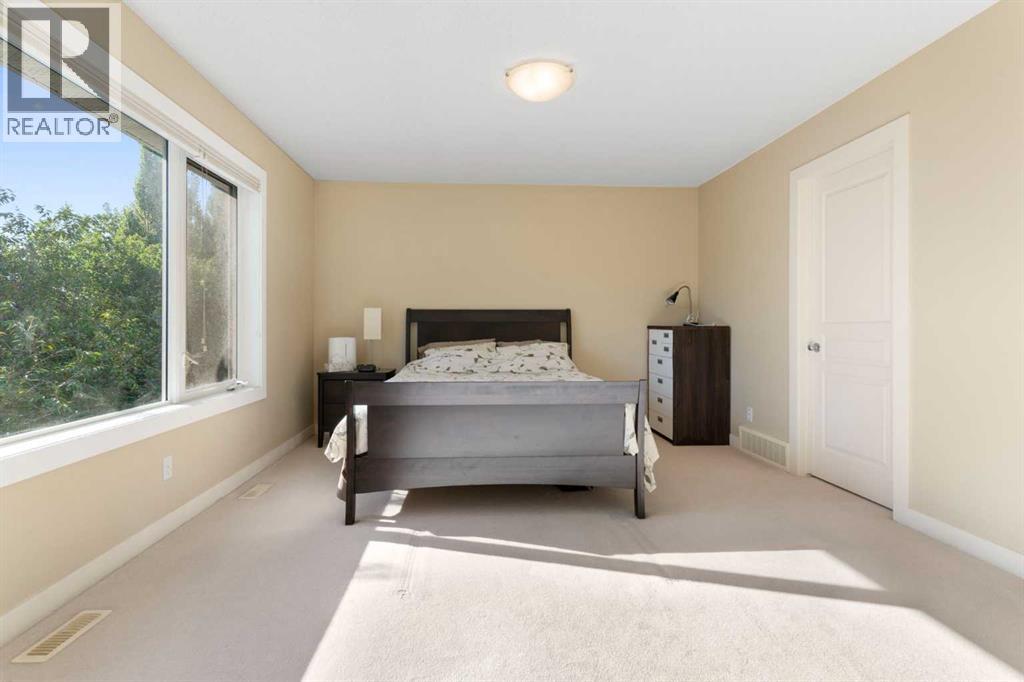 Single Family House for Sale in  Tuscany Glen Way NW Tuscany Calgary 