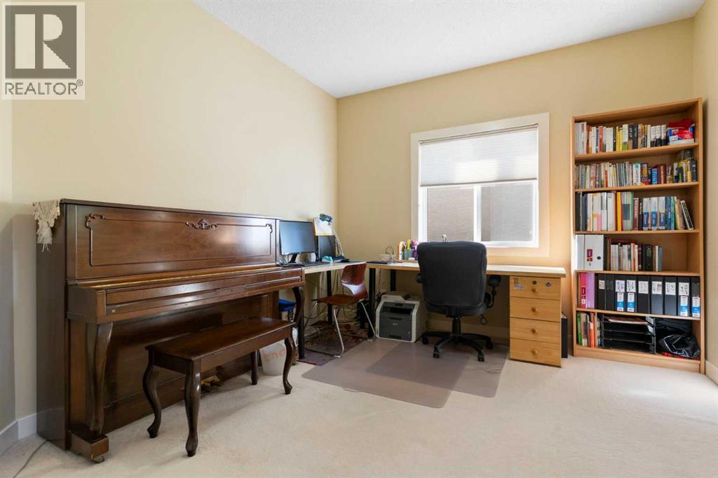 Single Family House for Sale in  Tuscany Glen Way NW Tuscany Calgary 