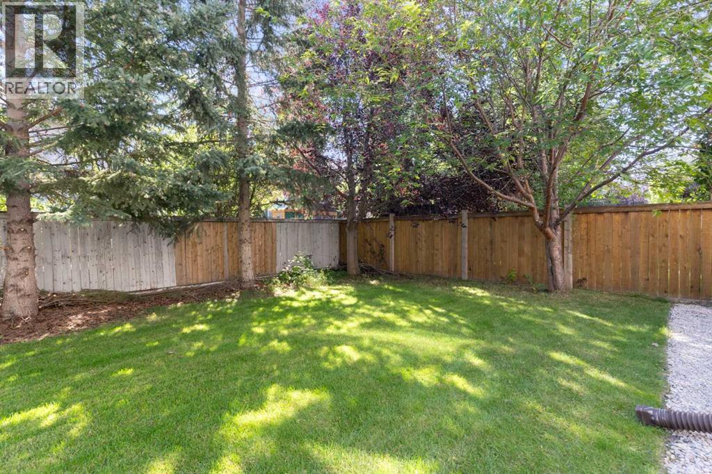 Single Family House for Sale in  Tuscany Glen Way NW Tuscany Calgary 