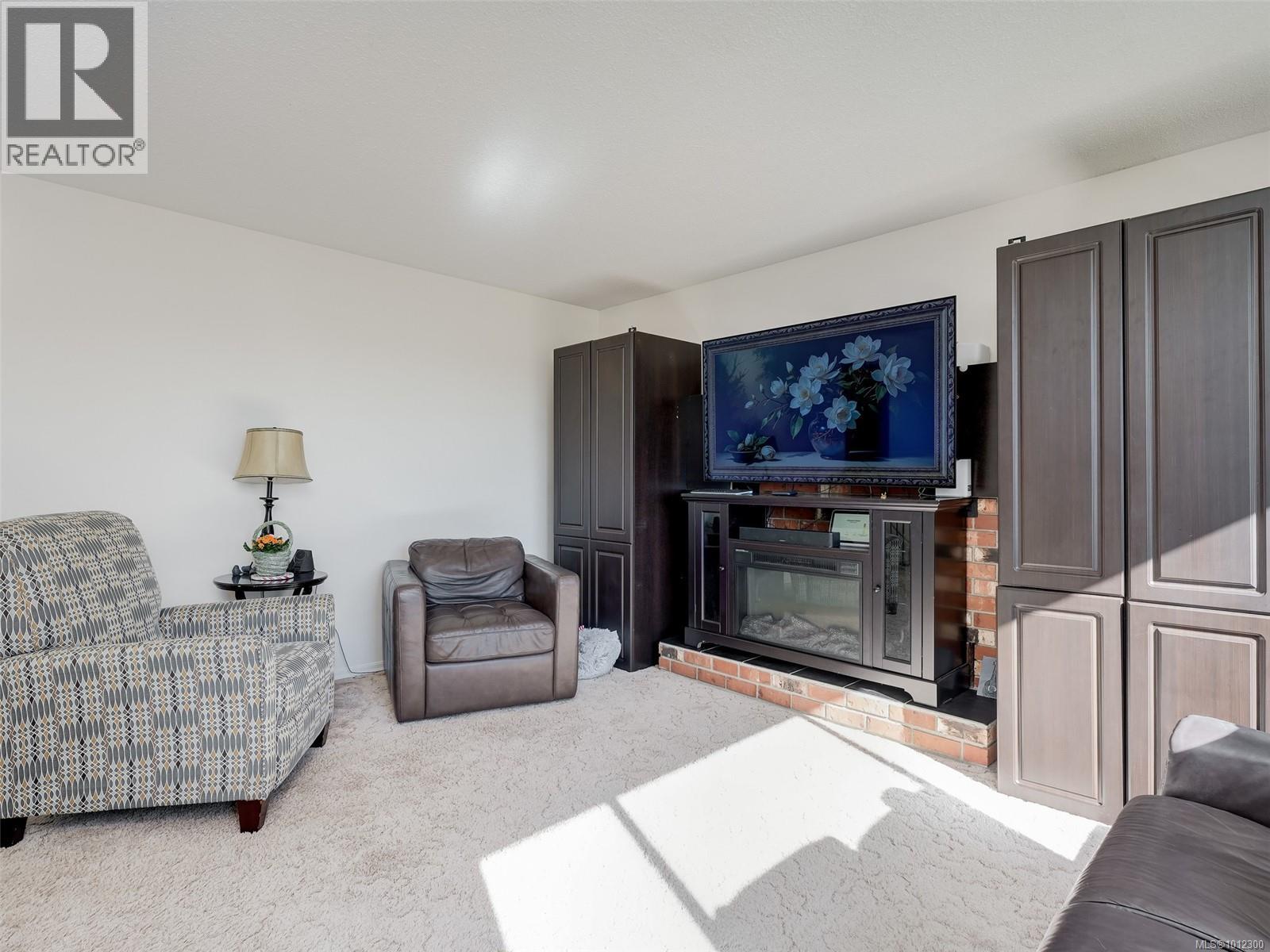  6608 Rey Road, Central Saanich