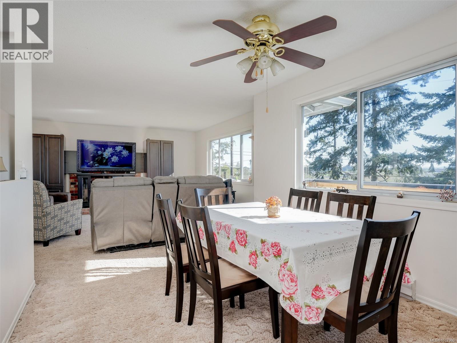  6608 Rey Road, Central Saanich
