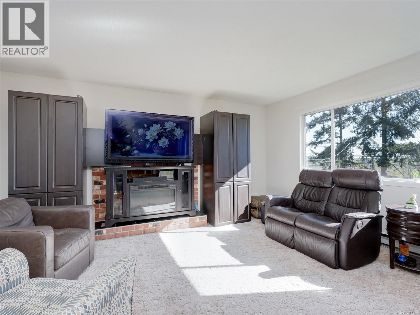  6608 Rey Road, Central Saanich
