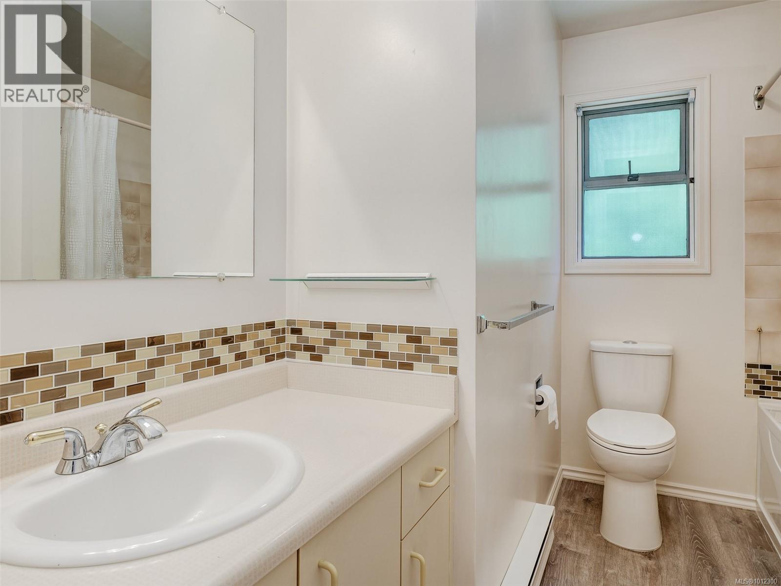  6608 Rey Road, Central Saanich