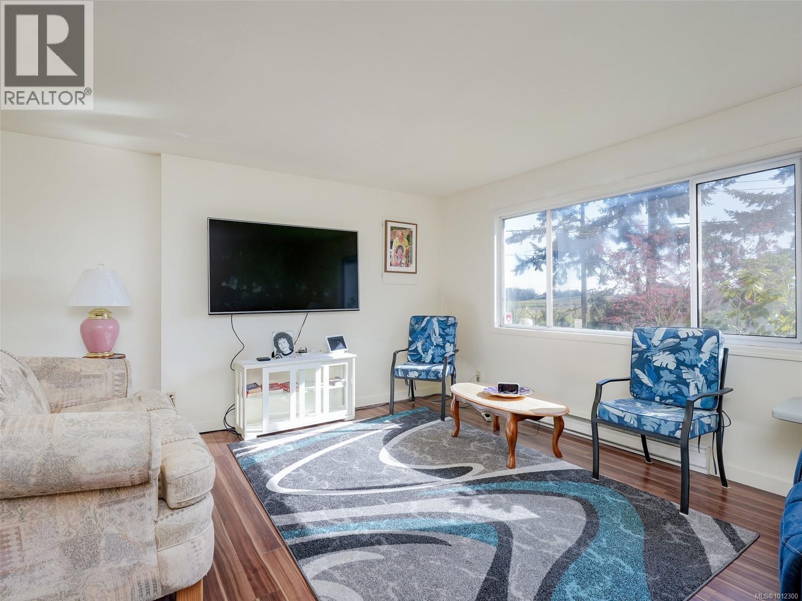  6608 Rey Road, Central Saanich