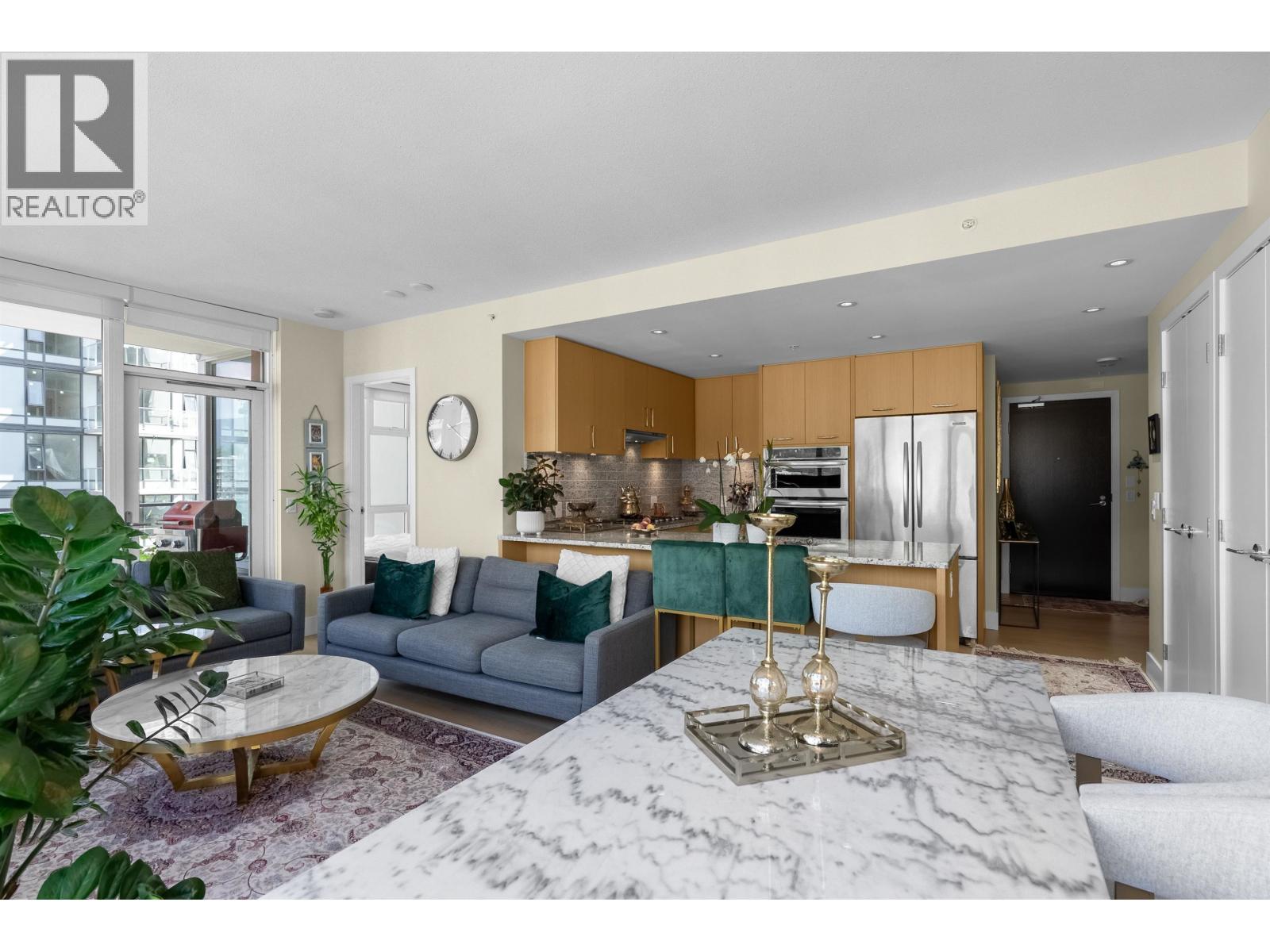 1401 150 W 15TH STREET, North Vancouver