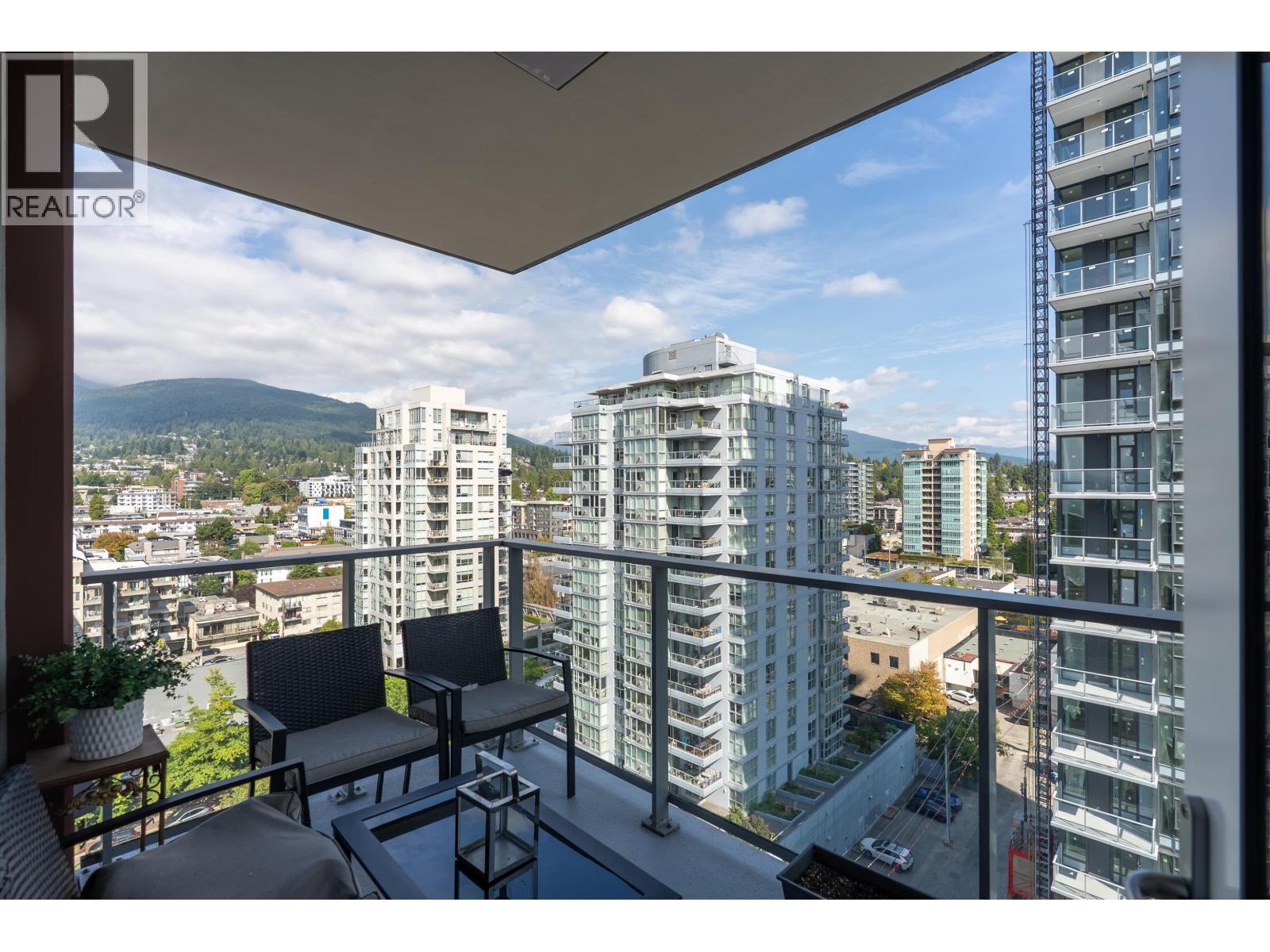 1401 150 W 15TH STREET, North Vancouver