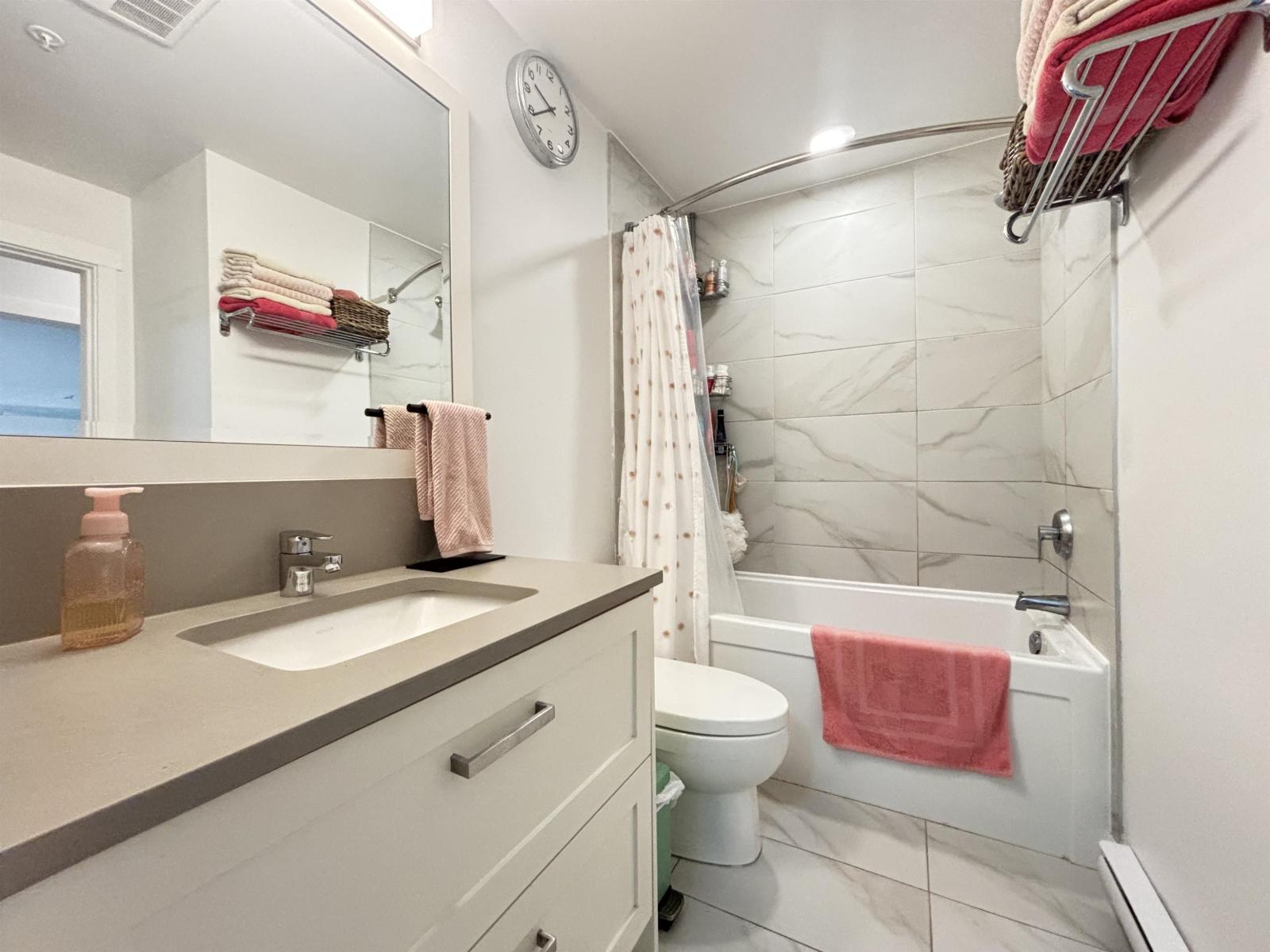 109 5638 201A STREET, Langley