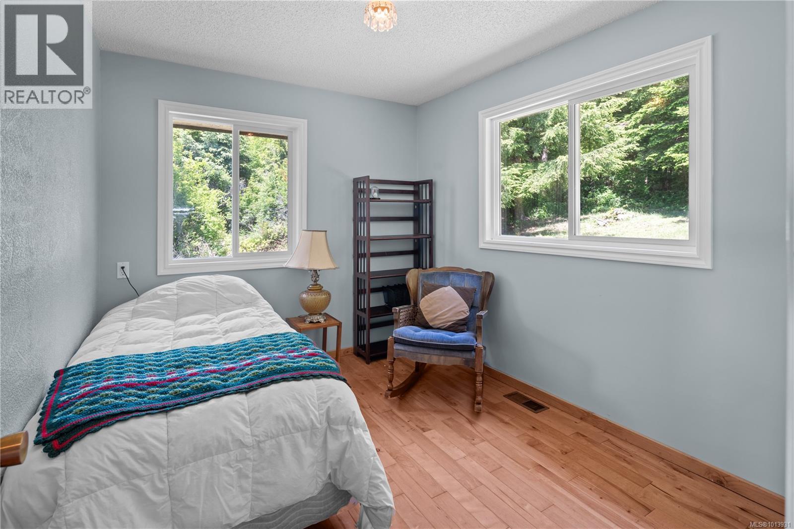  2623 Seaside Drive, Sooke