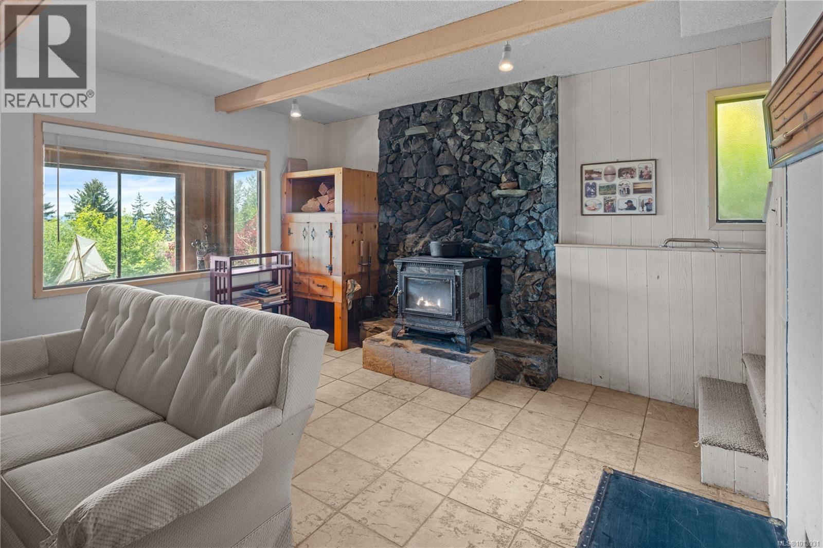  2623 Seaside Drive, Sooke