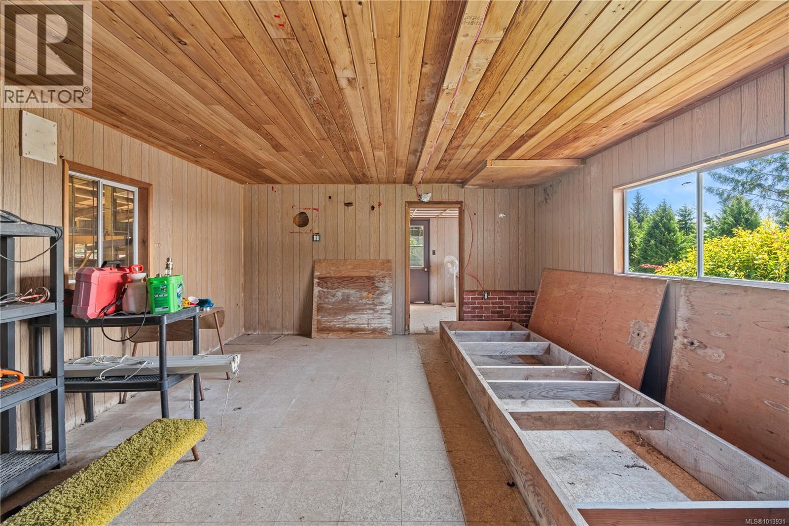  2623 Seaside Drive, Sooke