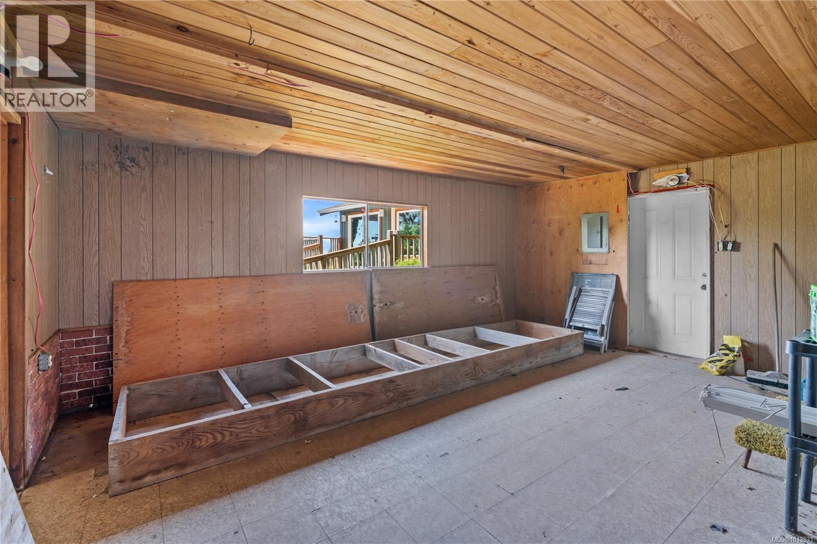  2623 Seaside Drive, Sooke