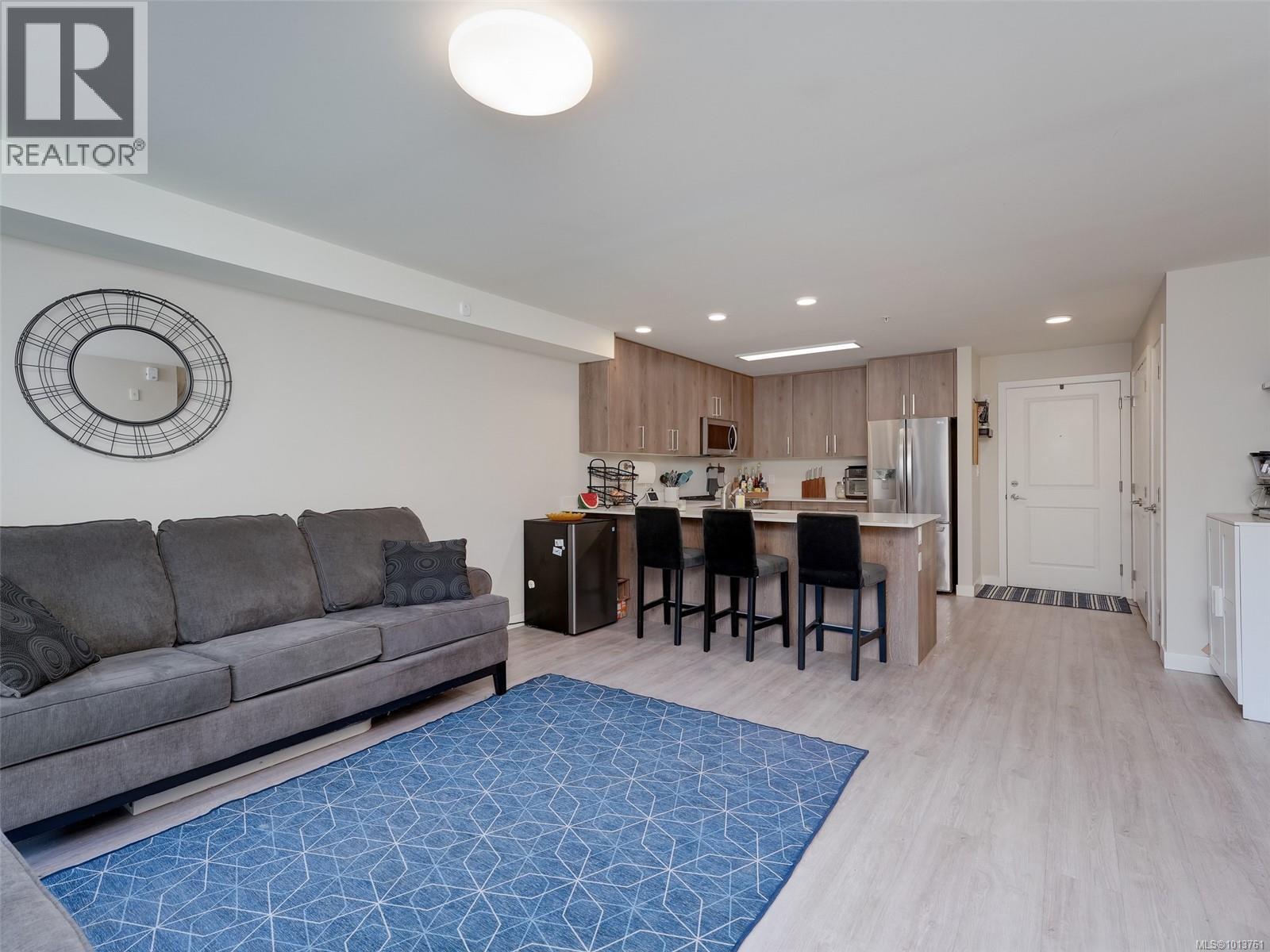 212 110 Presley Pl, View Royal