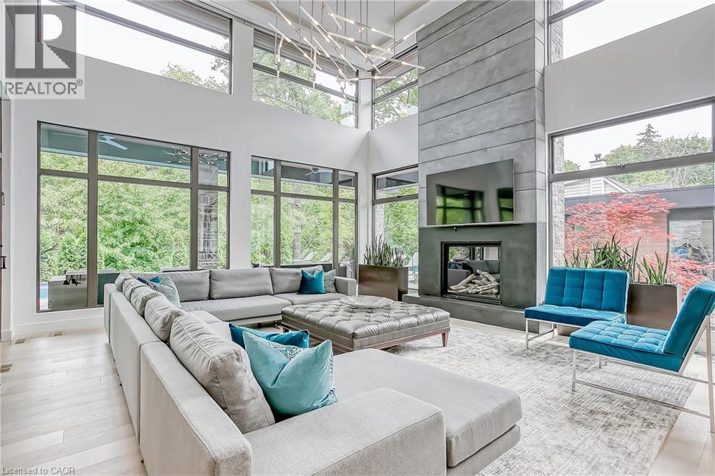 421 CHARTWELL Road - 14