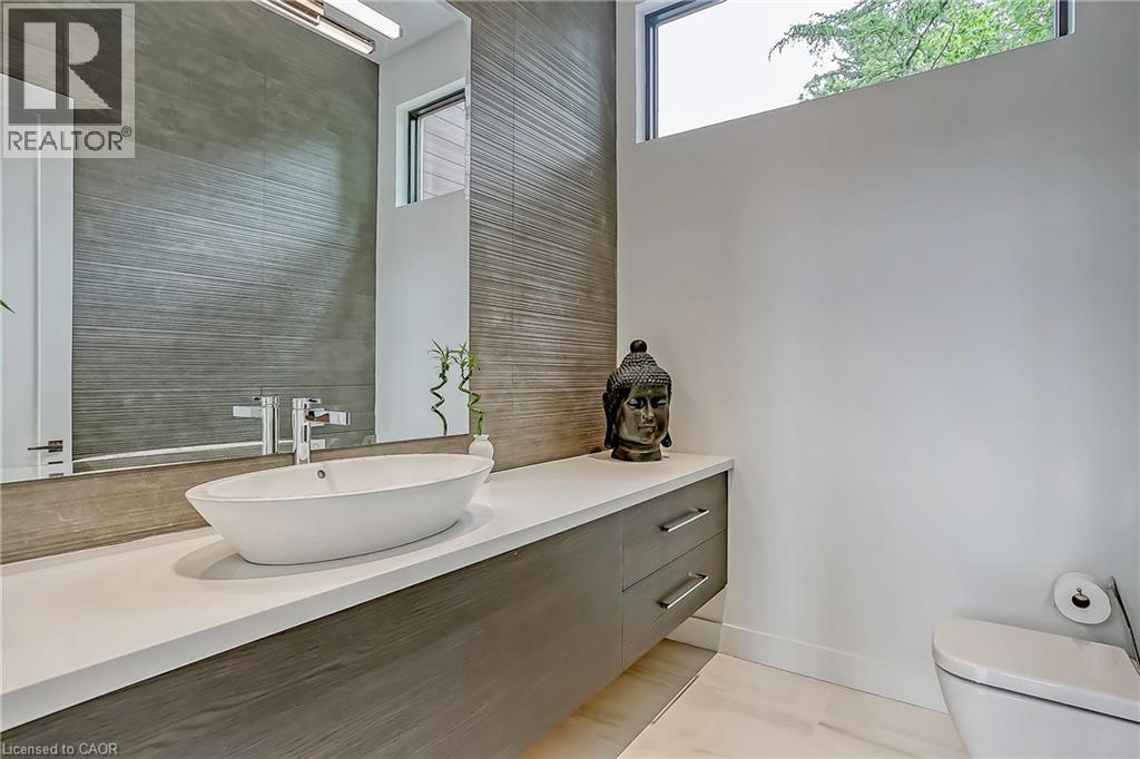 421 CHARTWELL Road - 16