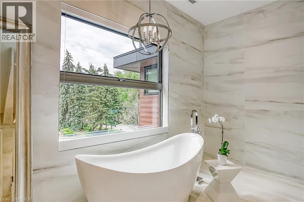 421 CHARTWELL Road - 21