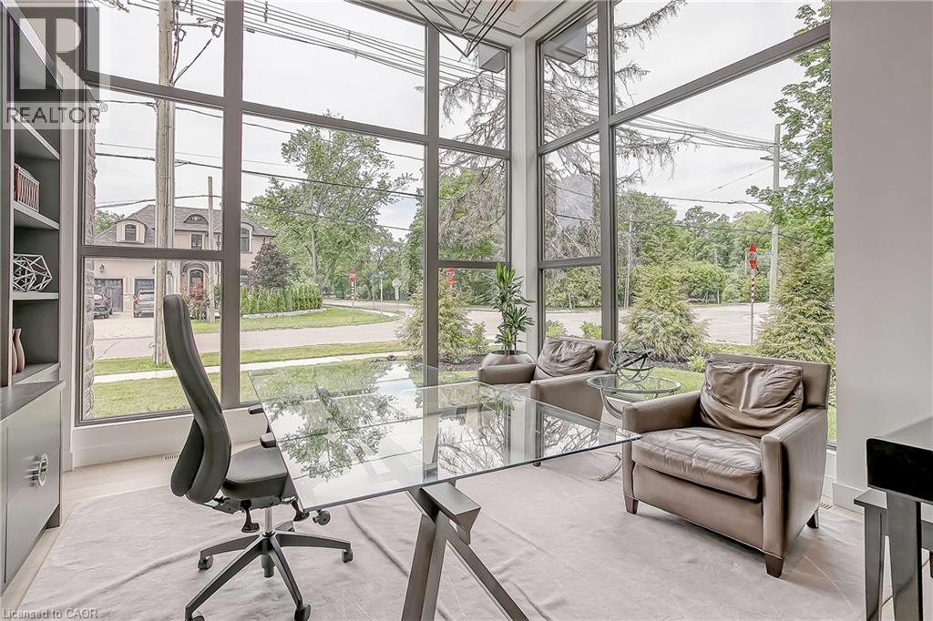421 CHARTWELL Road - 5