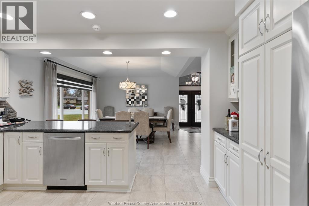 1530 RAVINE LINE - 18