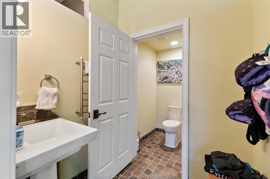 1530 RAVINE LINE - 27