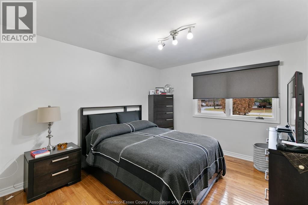 1530 RAVINE LINE - 34