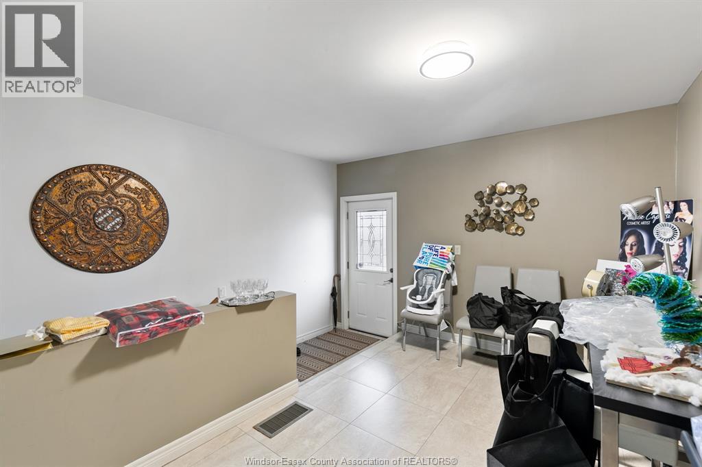 1530 RAVINE LINE - 40