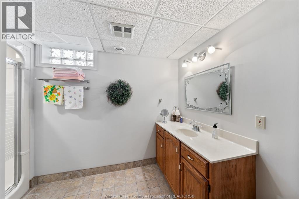 1530 RAVINE LINE - 48