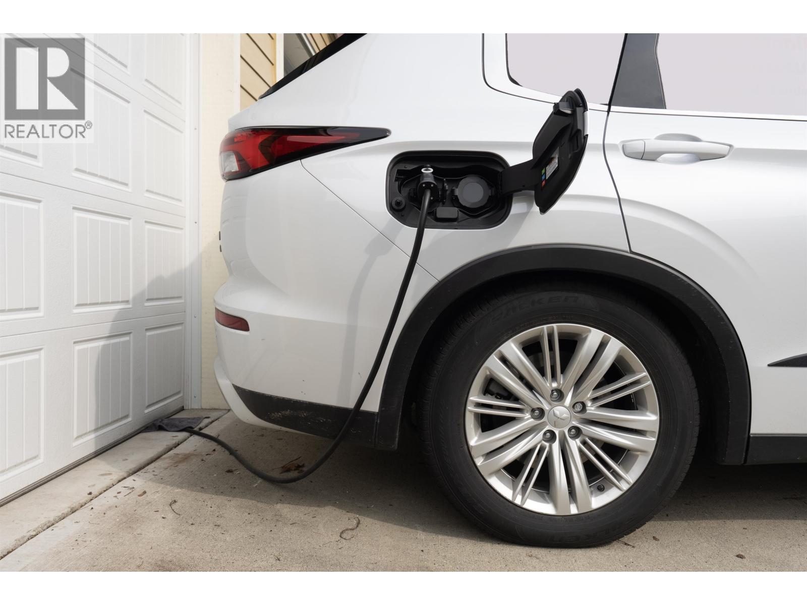 101 3416 QUEENSTON AVENUE, Coquitlam