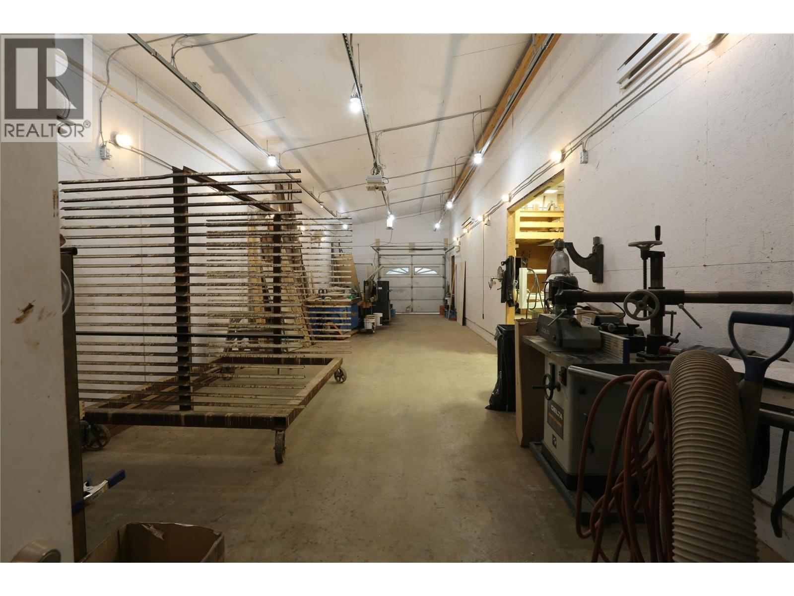  2523 Evans Road, Celista