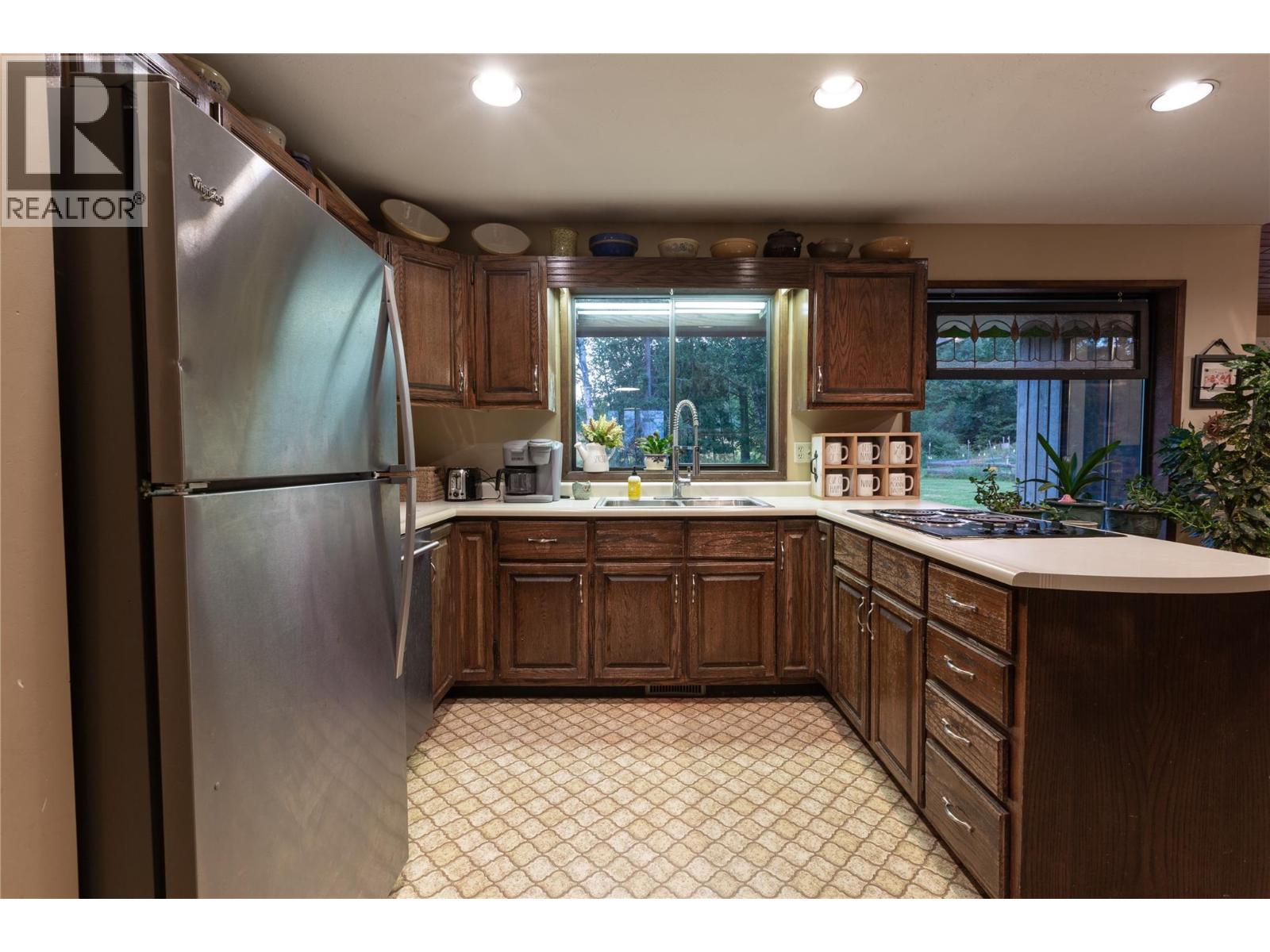  2523 Evans Road, Celista