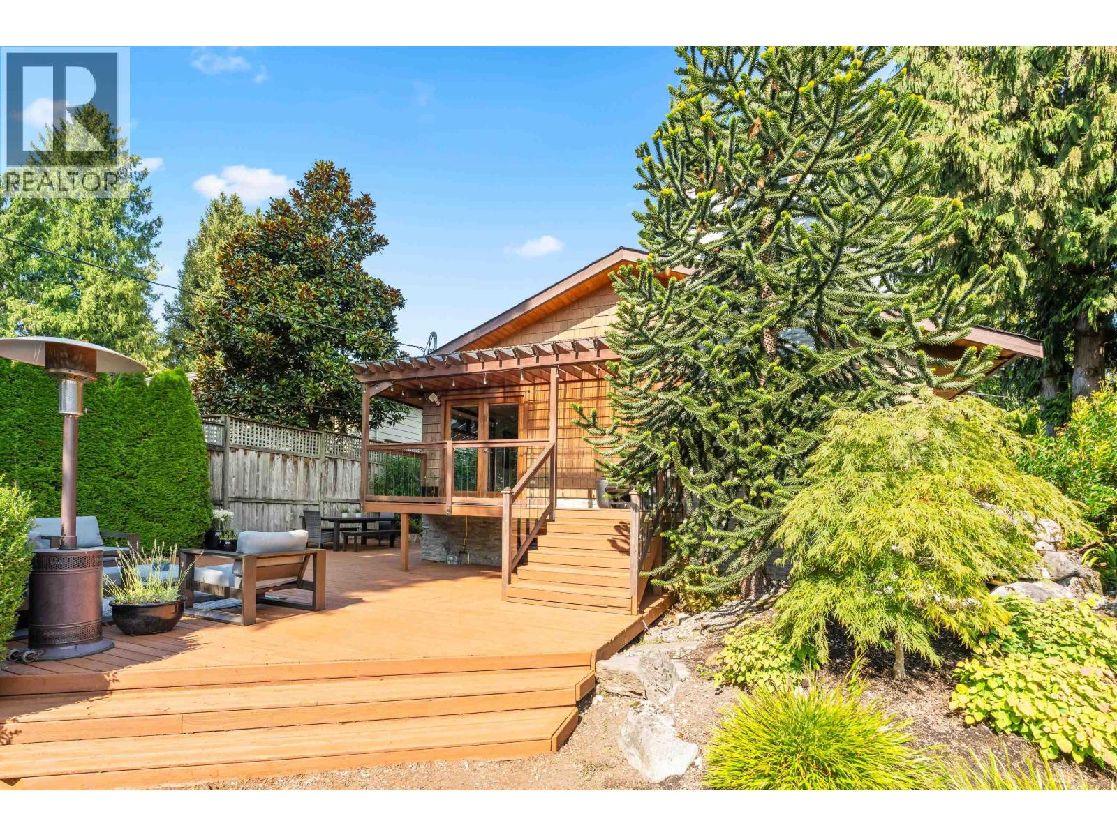 1325 25TH STREET, West Vancouver