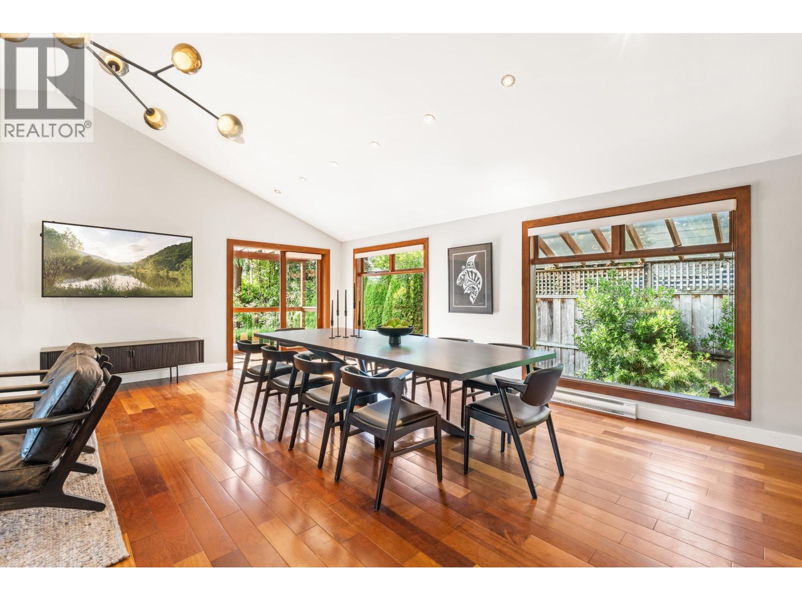 1325 25TH STREET, West Vancouver