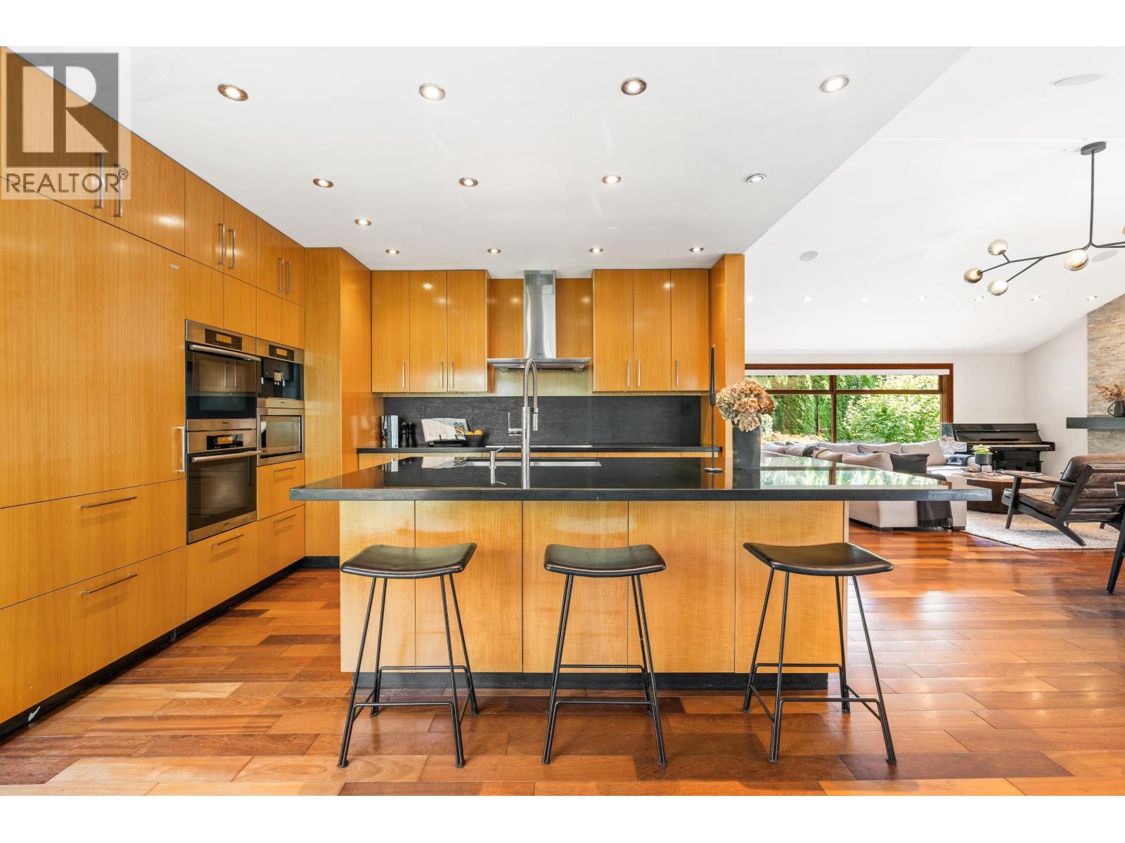 1325 25TH STREET, West Vancouver