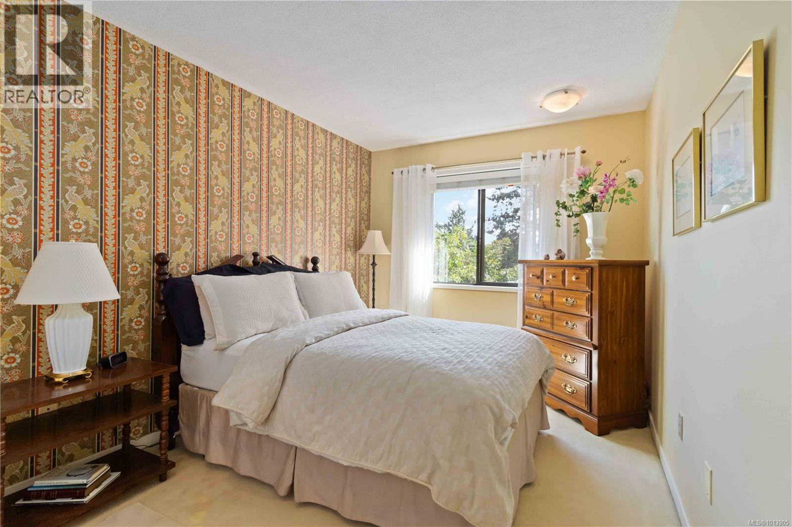 404 906 Southgate Street, Victoria