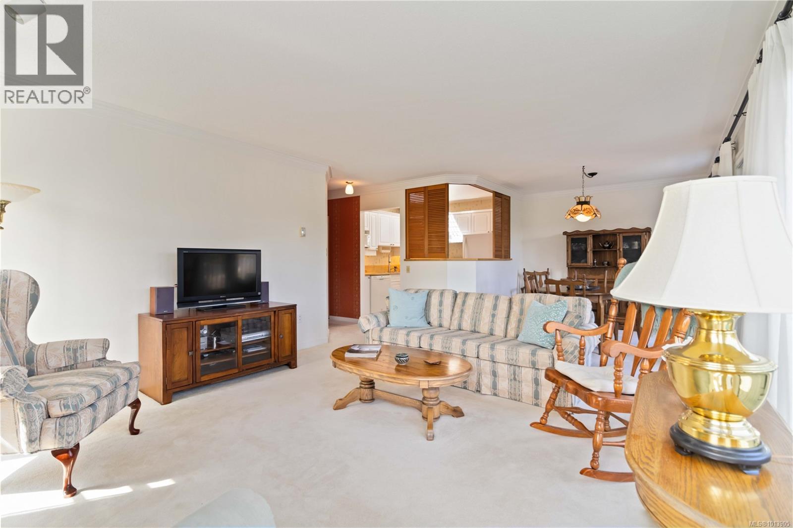 404 906 Southgate Street, Victoria