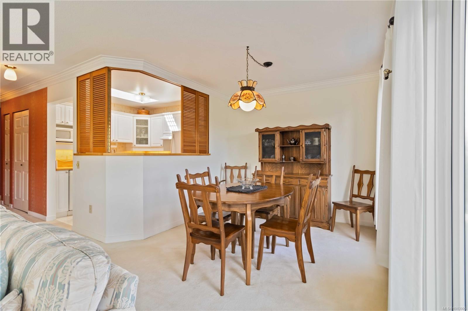 404 906 Southgate Street, Victoria