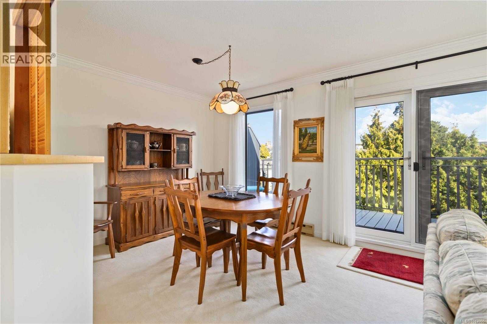 404 906 Southgate Street, Victoria