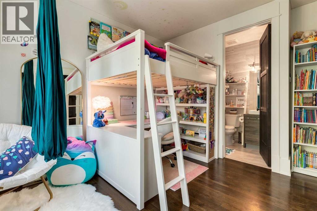 Single Family House for Sale in   Street SW Altadore Calgary 